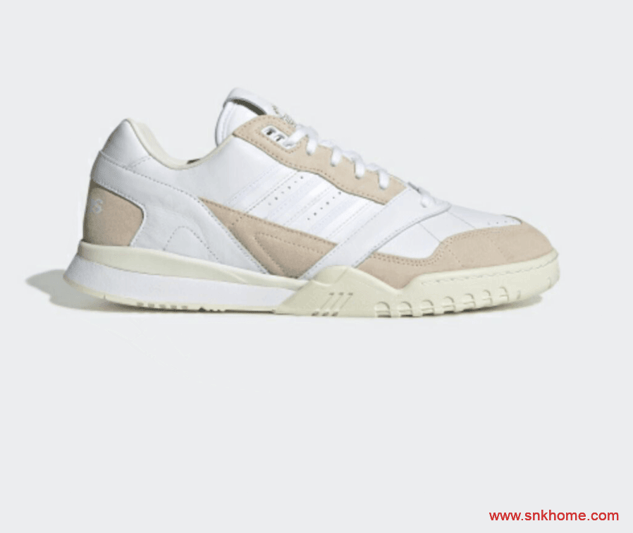 adidas Originals发布白/亚麻棕/汉玉白色A.R. Trainer