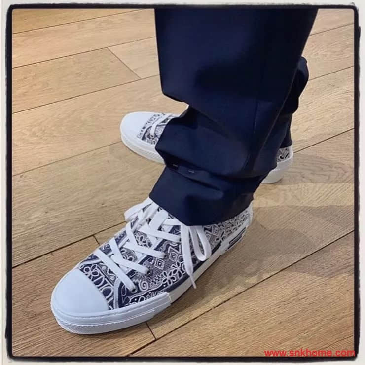 e566a44373fe7c9bfd3af7099b48d819