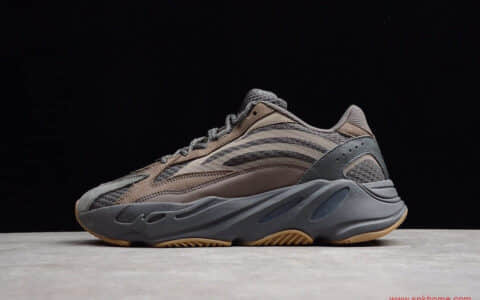 OG纯原椰子 椰子700V2 Adidas Yeezy Boost 700v2 晶洞宝藏灰色 货号：EG6860