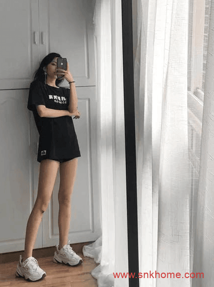 穿什么鞋好看 潮鞋要怎么穿,穿搭推荐,老爹鞋搭配技巧。小姐姐穿搭指南