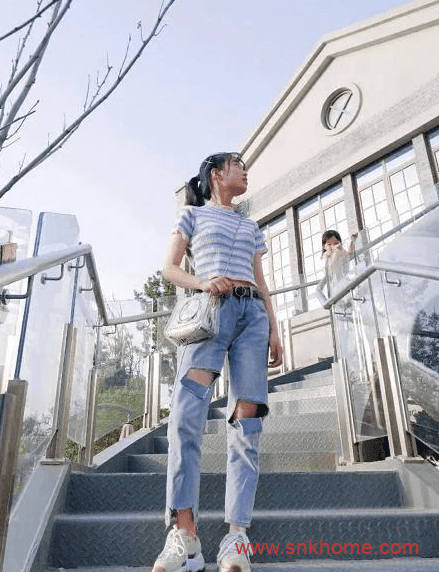 穿什么鞋好看 潮鞋要怎么穿,穿搭推荐,老爹鞋搭配技巧。小姐姐穿搭指南