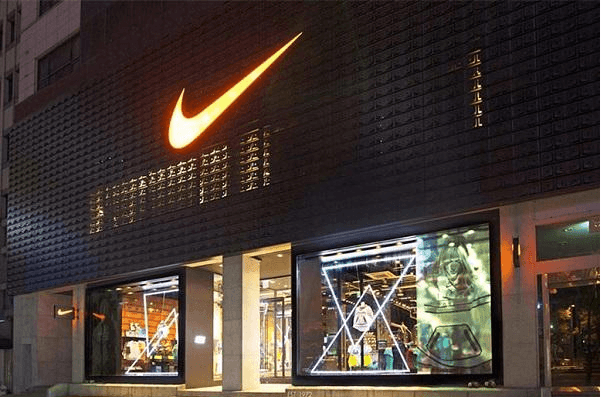 耐克做工为什么这么差 正品nike鞋会溢胶吗 莆田耐克做的怎么样