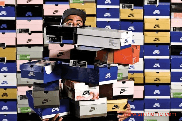 耐克SB跟耐克SB Dunk有什么区别？耐克SB Dunk滑板鞋 今天就来告诉你们