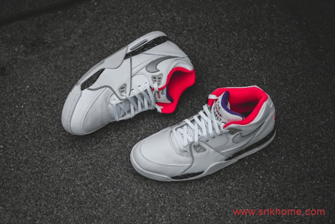 耐克Flight 耐克夜光配色 Nike Flight 89 “Planet of Hoops”  货号:CW2616-101