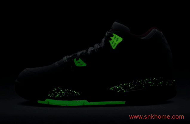 耐克Flight 耐克夜光配色 Nike Flight 89 “Planet of Hoops”  货号:CW2616-101