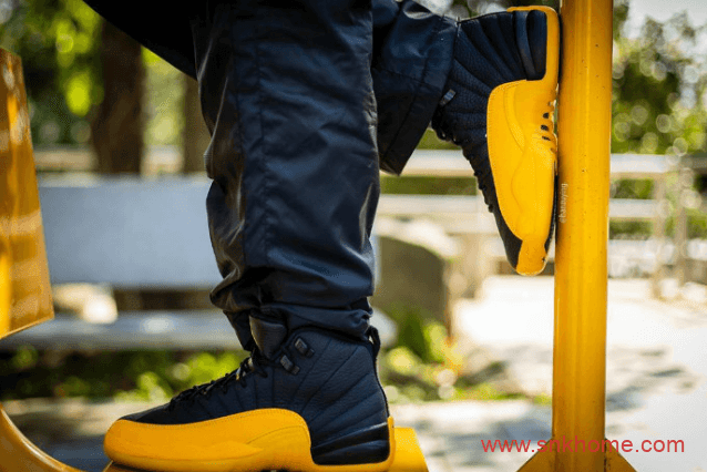 AJ12活力黄黑 Air Jordan 12 “University Gold” 真碳 货号:130690-070