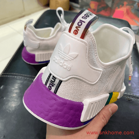 阿迪达斯彩虹底 adidas NMD R1 Pride发售价格 货号FY9024