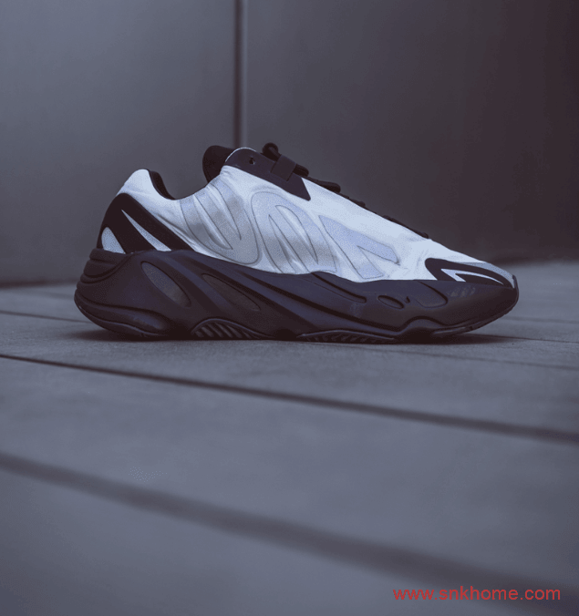 夏季透气椰子系列 Yeezy 700 MNVN骨白开箱测评 货号:FY3729