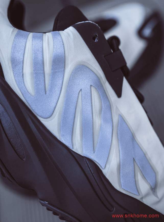 夏季透气椰子系列 Yeezy 700 MNVN骨白开箱测评 货号:FY3729