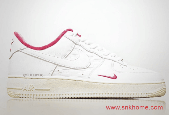 打造复古OG风格 Kith x AF1 Low 空军最新联名白粉色实物图曝光