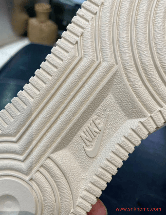 KITH x Nike Air Force 1耐克空军KITH联名款低帮白红配色发售日期 货号:CZ7926-100