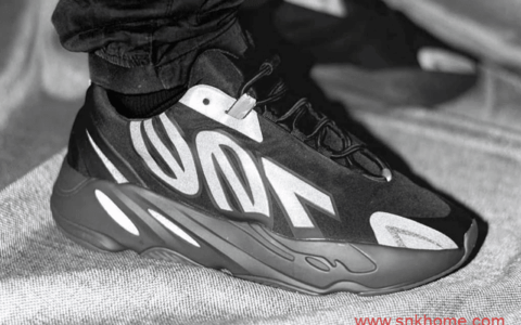 adidas Yeezy Boost 700 MNVN “Black”  椰子700MNVN黑武士本周六发售 货号：FV4440