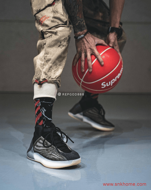 adidas Yeezy Quantum “Barium”  椰子黑白灰实战篮球鞋发售日期 货号：H68771