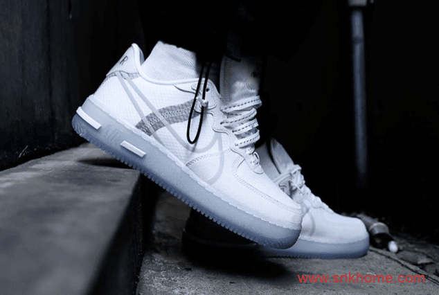 北卡蓝 Air Jordan 1 Low WMNS领衔的千元球鞋值得入手的球鞋介绍 货号：AO9944-441/MS327LAB/CQ8879-100