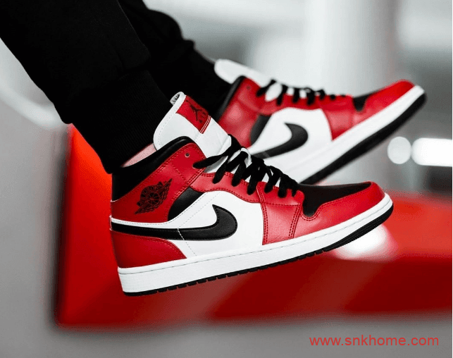 Air Jordan 1 “Court Purple”  AJ1紫加哥发售价格 货号:555088-500