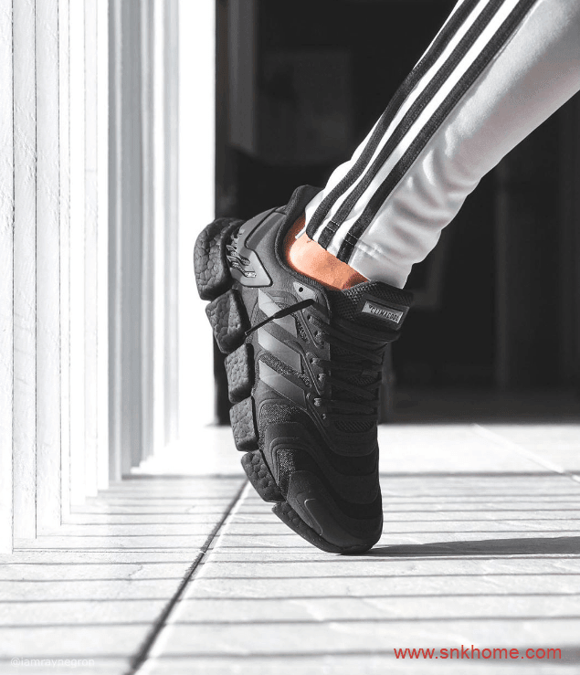 adidas Climacool Vento “Triple Black” 阿迪达斯清风系列毛毛虫跑鞋黑武士 货号:FX7841