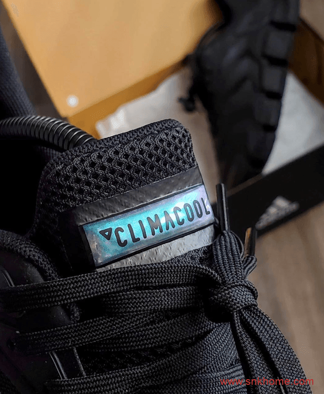 adidas Climacool Vento “Triple Black” 阿迪达斯清风系列毛毛虫跑鞋黑武士 货号:FX7841