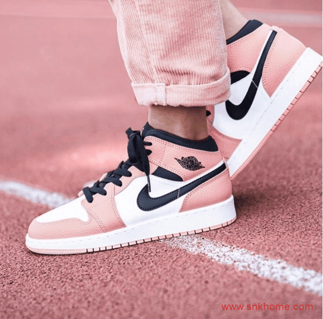 2020年五月份销售王当属AJ1北卡蓝低帮 北卡蓝 Air Jordan 1 Low “UNC”  货号:AO9944-441