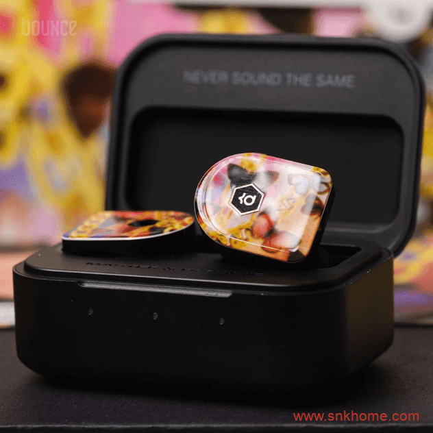 KD13 “Butterflies and Chains” 曝光杜兰特13代球鞋未实收礼盒还送耳机版本 货号:CI9949-600