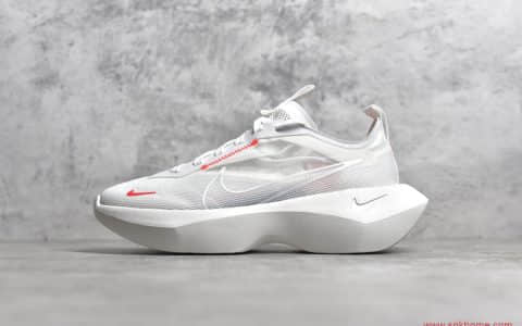 NIKE Wmns Vista Lite 耐克维斯塔纯白色蝉翼透气跑鞋 货号：CI0905-100