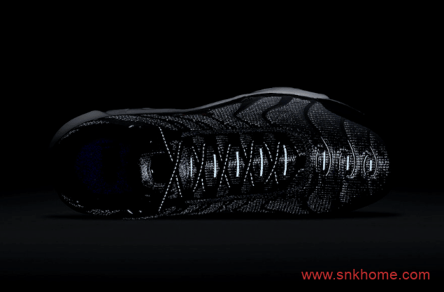 Nike Air Max Plus GS “Sky Nike” 耐克MAX气垫元祖银色复刻官图释出 货号:CW6010-001