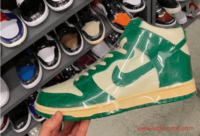 Nike Dunk High SP “Pro Green” 经典复古耐克Dunk白绿色高帮板鞋复刻 货号:CZ8149-100