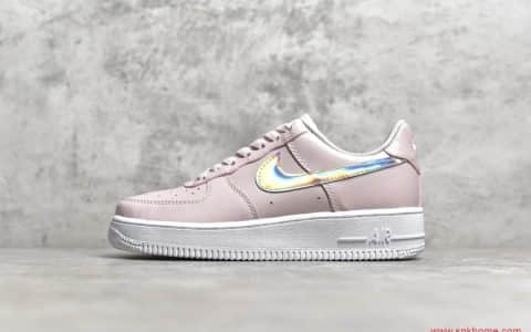 空军一号粉色鞋面镭射勾 Nike Air Force 1'07 ESS 镭射粉低帮休闲板鞋 货号:CJ1646-600