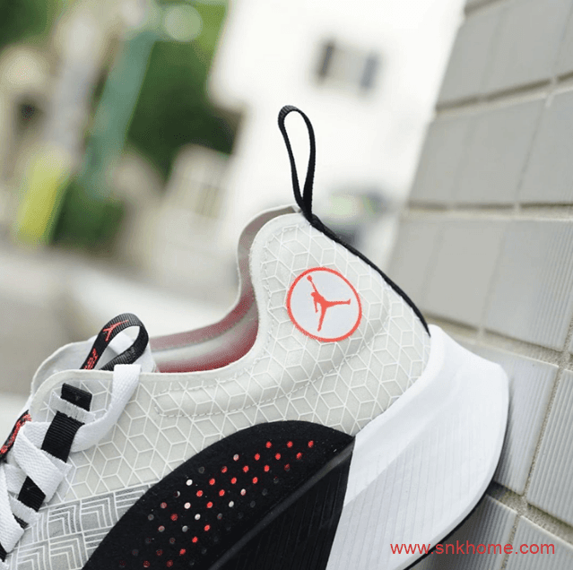 Jordan Brand Jordan Air Zoom Renegade 乔丹气垫编织灰黑红色跑鞋官图曝光 货号:CJ5383-100