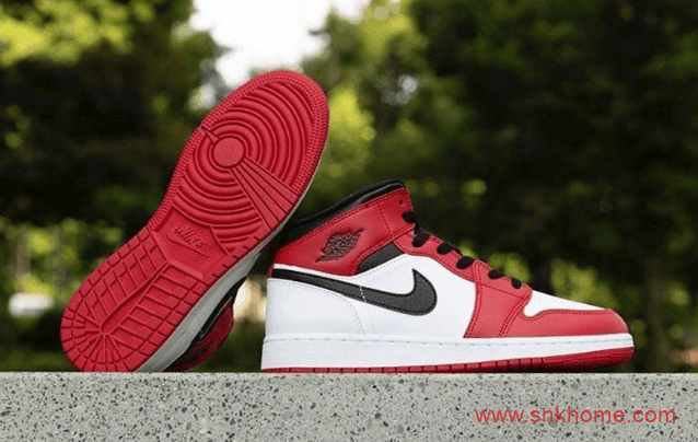 AJ1小芝加哥 AJ1元年白红 Air Jordan 1 Mid GS “Gym Red 白红AJ中帮发售日期 货号:554725-173
