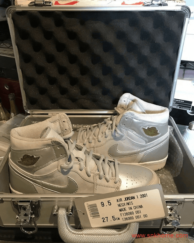 白银高帮AJ1日本限定 Air Jordan 1 High OG “Japan” AJ1日本限定手提箱限量款 货号:555088-029