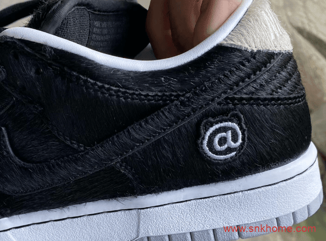 耐克Dunk积木熊联名款 Medicom Toy x Nike Dunk SB Low “BE@RBRICK” 耐克Dunk黑色马毛发售日期 货号:CZ5127-001