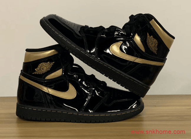 Air Jordan 1 High OG “Black/Metallic Gold” AJ1黑金漆皮实物图细节图预览 货号:555088-032