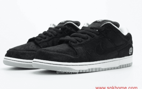 耐克积木熊联名Medicom Toy x Nike SB Dunk Low “BE@RBRICK” 耐克Dunk黑色马毛低帮发售日期 货号：CZ5127-001
