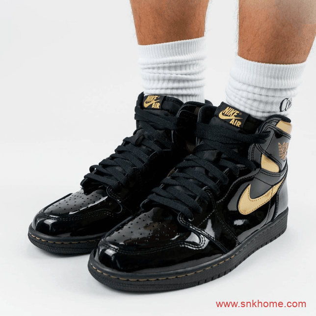 Air Jordan 1 High OG AJ1黑金漆皮上脚图曝光 货号:555088-032