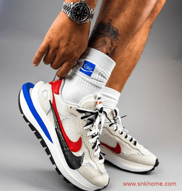 sacai x Nike新联名 sacai x Nike VaporWaffle灰白色鞋面红黑双勾发售日期 货号:CV1363-100