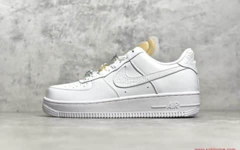 耐克空军钻石 耐克小白鞋NIKE Air Force 1 07 LX White Onyx Bling LF 钻石哔呤 货号: CZ8101-100