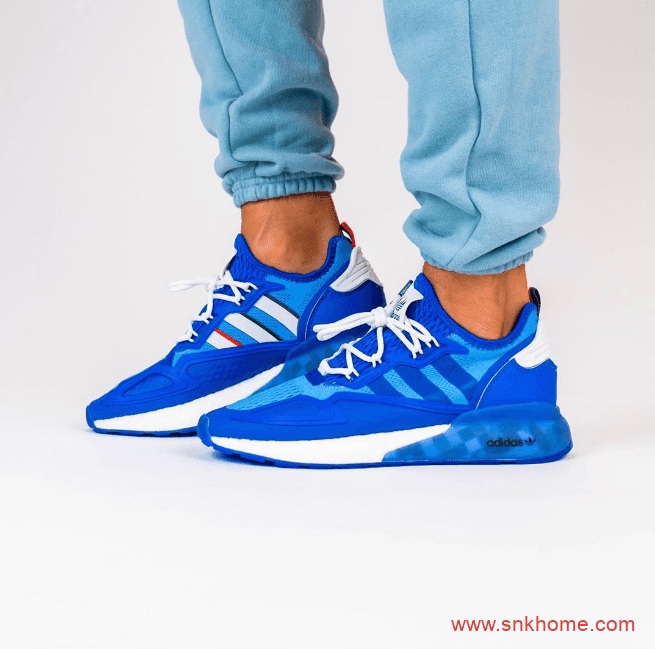 阿迪达斯ZX 2K顶级电竞主播联名Ninja x adidas ZX 2K Boost 阿迪达斯蓝色跑鞋上脚图 货号:FZ1883