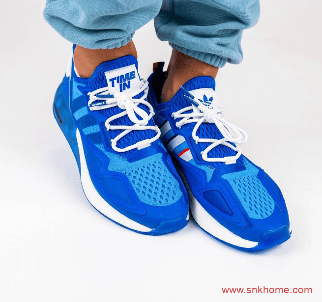 阿迪达斯ZX 2K顶级电竞主播联名Ninja x adidas ZX 2K Boost 阿迪达斯蓝色跑鞋上脚图 货号:FZ1883