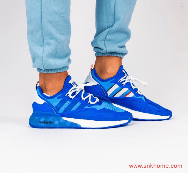 阿迪达斯ZX 2K顶级电竞主播联名Ninja x adidas ZX 2K Boost 阿迪达斯蓝色跑鞋上脚图 货号:FZ1883