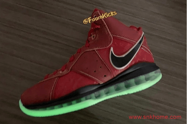 詹姆斯8代球鞋复刻发售 Nike LeBron 8 QS “Gym Red” 詹姆斯红色全掌气垫篮球鞋 货号:CT5330-600