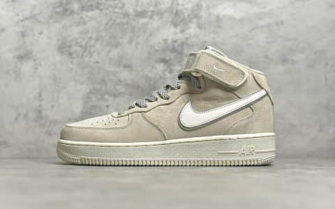 耐克空军灰白满天星 NIKE AIR Force 1 MID “Static Refective” 空军满天星灰白色中帮 货号：AT1118-005