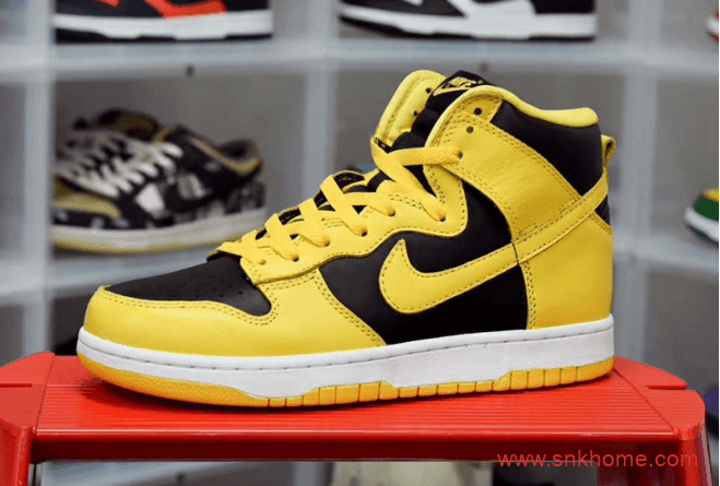 耐克Dunk SB武当配色高帮 Nike Dunk High SP "Varsity Maize" 耐克Dunk SB黑黄高帮板鞋发售日期 货号:CZ8149-002