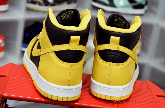 耐克Dunk SB武当配色高帮 Nike Dunk High SP "Varsity Maize" 耐克Dunk SB黑黄高帮板鞋发售日期 货号:CZ8149-002