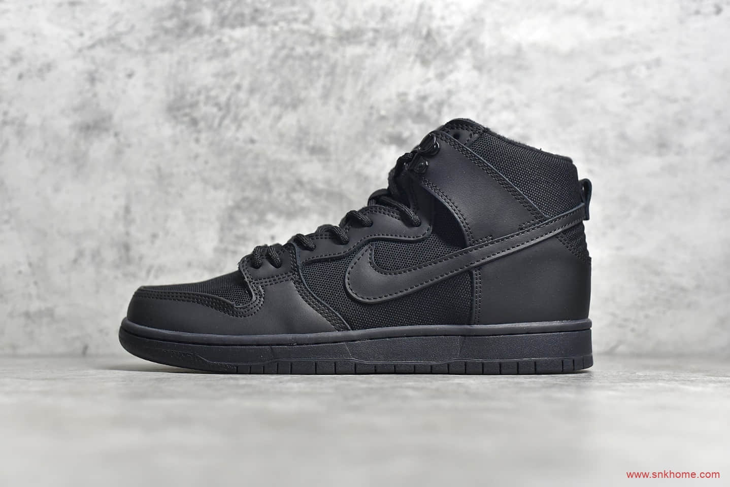 耐克Dunk SB全黑高帮CJ纯原版本 NIKE SB ZOOM DUNK HI PRO BOTA 耐克Dunk SB黑武士 货号:923110 001