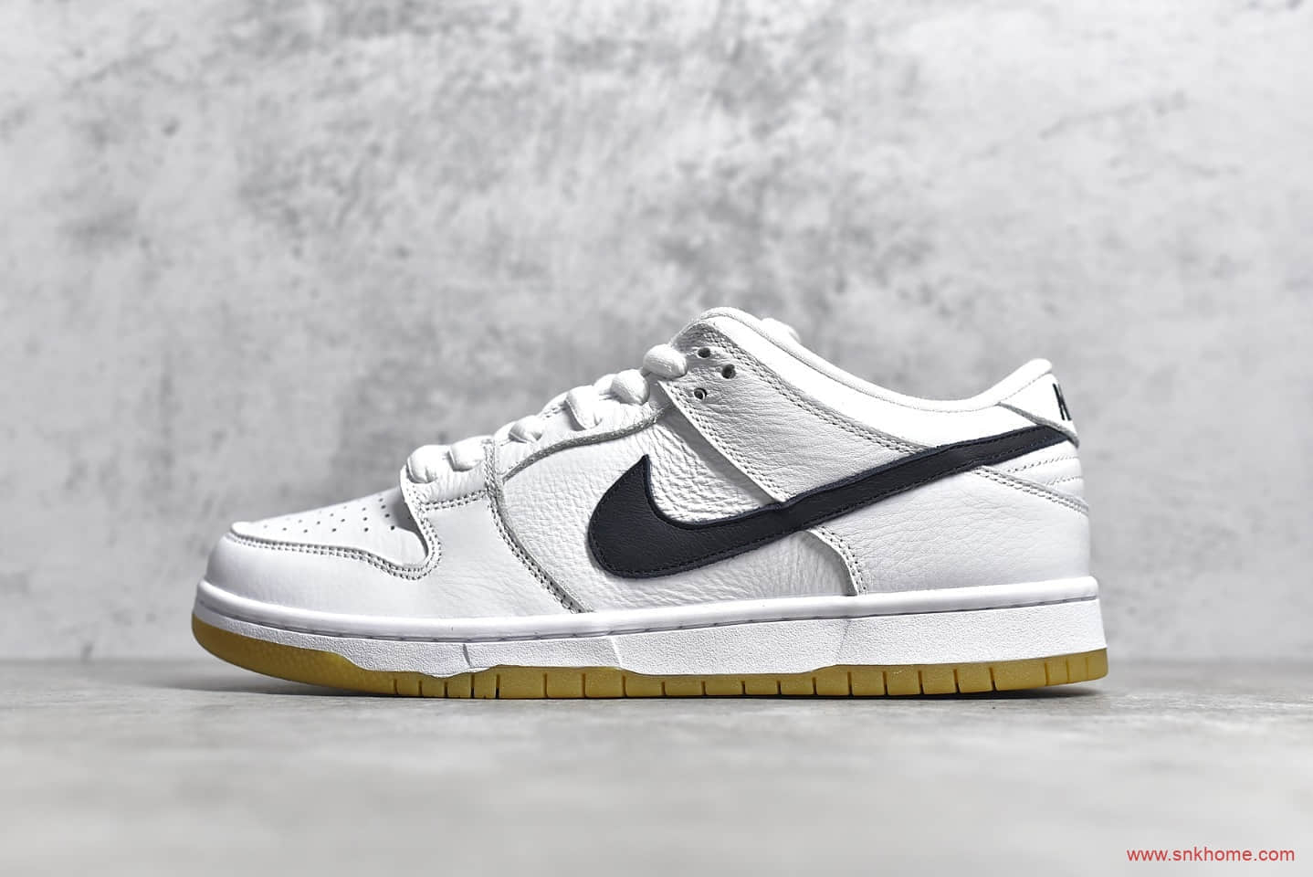 耐克DUNK SB白黑色低帮 NIKE SB Dunk Low Pro ISO 黑白经典低帮板鞋 货号:CD2563-100