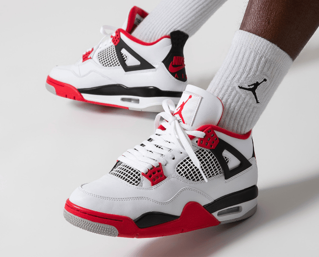 AJ4白红实战球鞋 Air Jordan 4 “Fire Red” 全新AJ4火焰红OG版本白红复刻 货号:DC7770-160