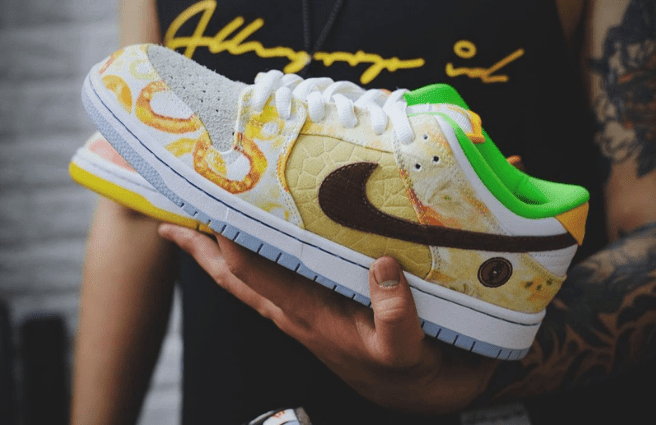 耐克Dunk SB CNY鸳鸯配色低帮 Nike SB Dunk Low “CNY” 最新耐克CNY中国限定实物图 货号：CV1628-800