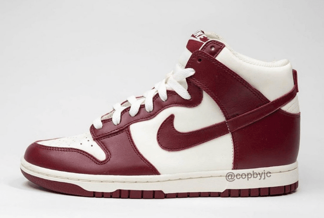 耐克Dunk白红高帮OG复刻 Nike Dunk High “Team Red” 经典耐克Dunk白红配色实物图 货号：DD1869-101