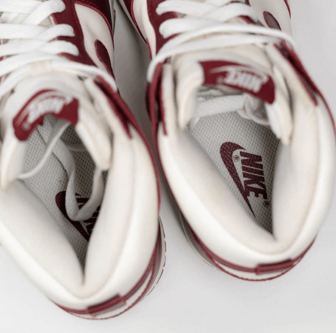 耐克Dunk白红高帮OG复刻 Nike Dunk High “Team Red” 经典耐克Dunk白红配色实物图 货号：DD1869-101