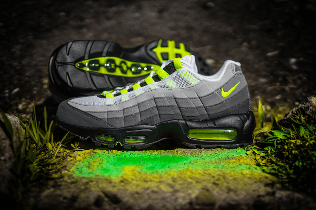 耐克MAX95经典复刻单换宝马配色来了 Nike Air Max 95 “Neon” 日系耐克老爹鞋下个月发售